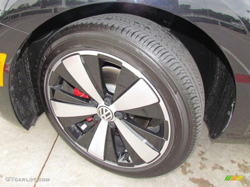 2012 Volkswagen Beetle Turbo Wheel Photo #65091704