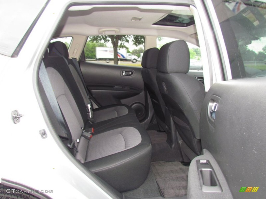 2011 Rogue SV - Silver Ice Metallic / Black photo #11