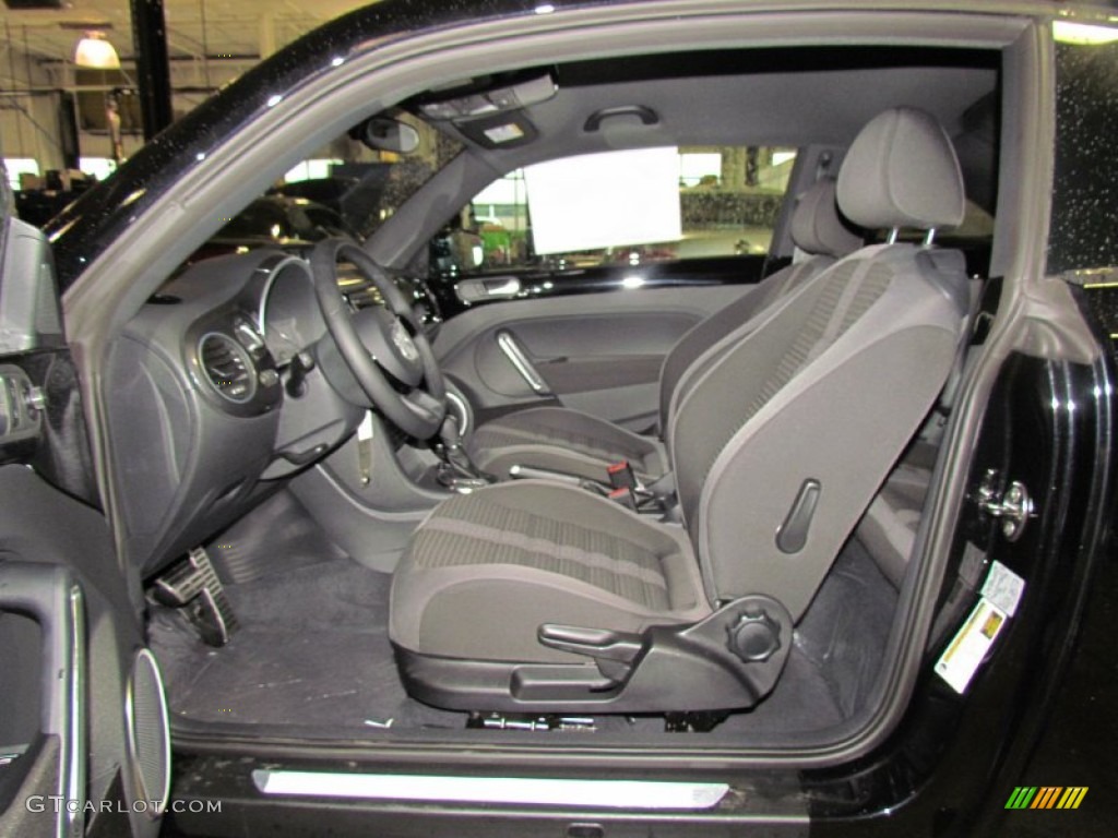 Titan Black Interior 2012 Volkswagen Beetle Turbo Photo #65093642
