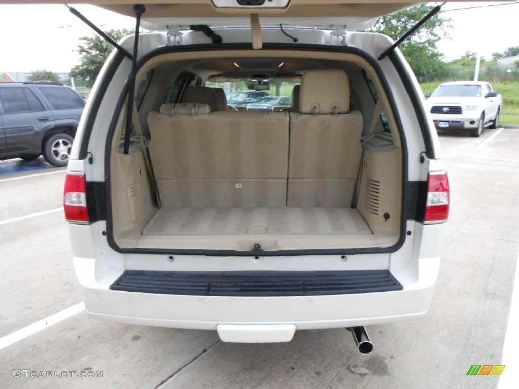 2009 Lincoln Navigator Standard Navigator Model Trunk Photos