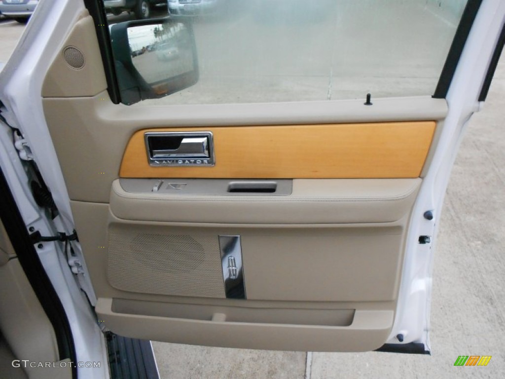 2009 Lincoln Navigator Standard Navigator Model Door Panel Photos