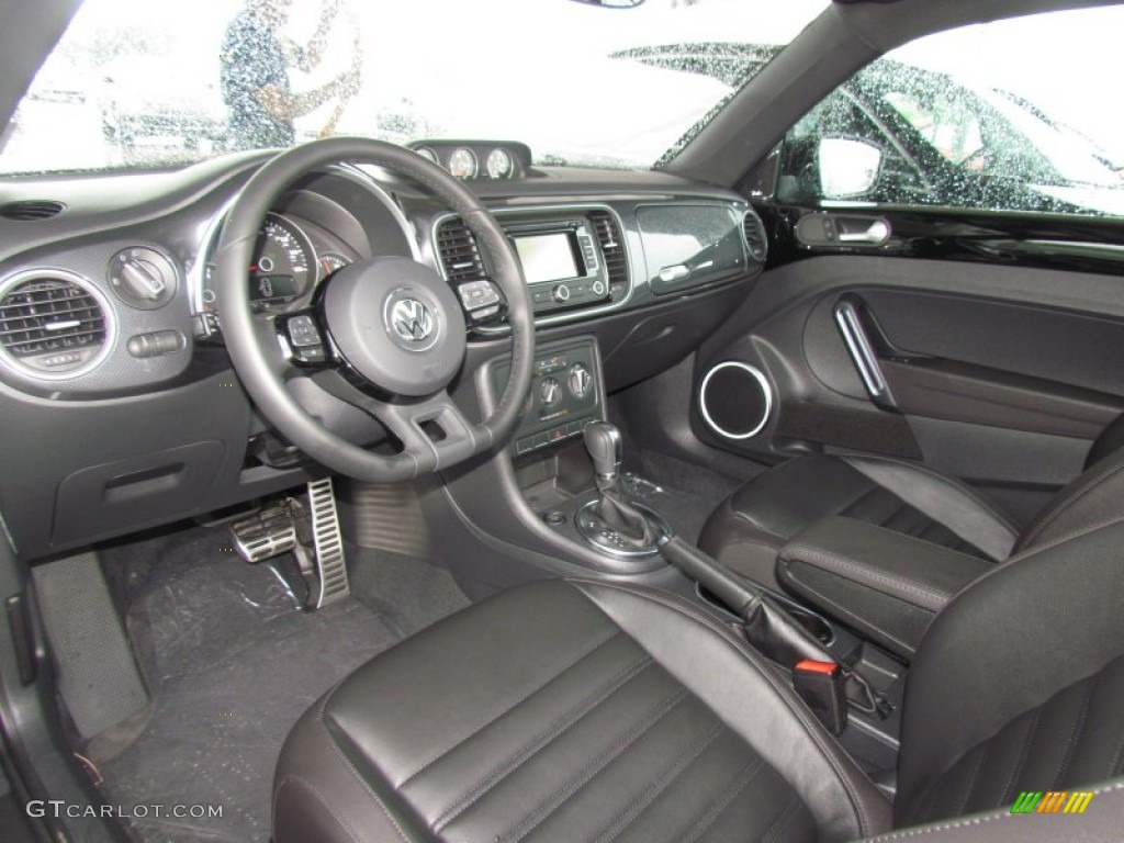 Titan Black Interior 2012 Volkswagen Beetle Turbo Photo #65093829