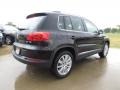 Deep Black Metallic - Tiguan SE Photo No. 2