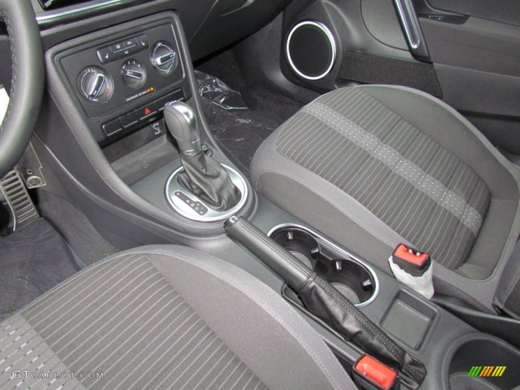 2012 Volkswagen Beetle Turbo 6 Speed DSG Dual-Clutch Automatic Transmission Photo #65094081