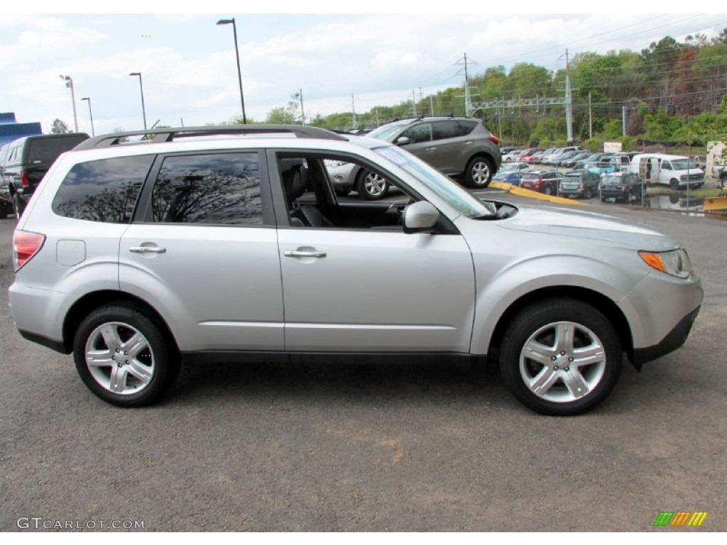 2009 Forester 2.5 X Limited - Spark Silver Metallic / Black photo #4