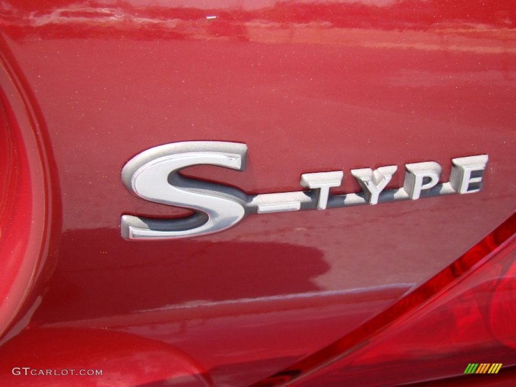 2001 Jaguar S-Type 4.0 Marks and Logos Photos