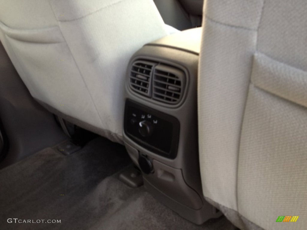 2009 TrailBlazer LT - Silver Ice Metallic / Gray photo #12