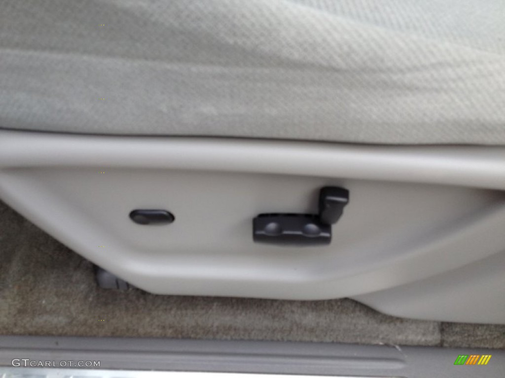 2009 TrailBlazer LT - Silver Ice Metallic / Gray photo #18