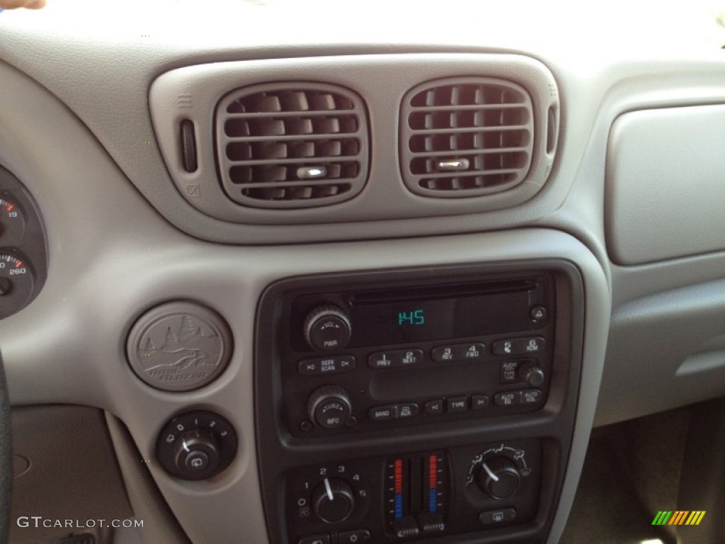 2009 TrailBlazer LT - Silver Ice Metallic / Gray photo #21