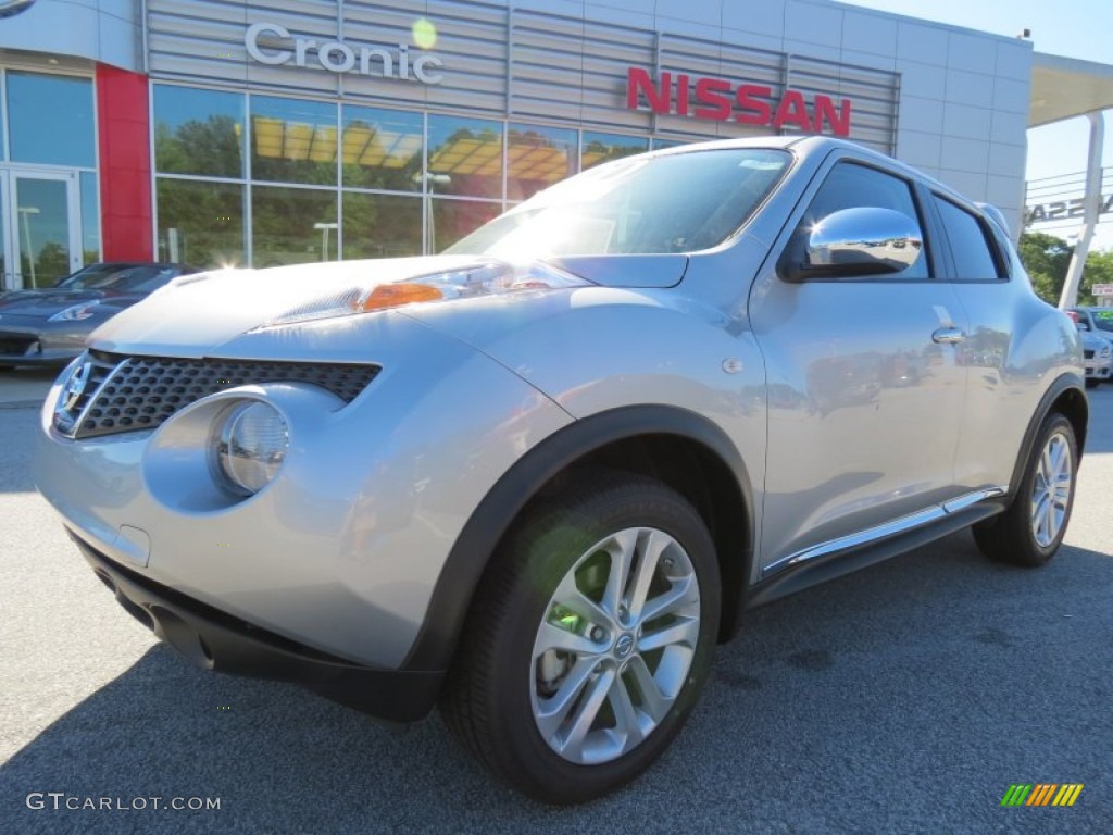 Chrome Silver Nissan Juke