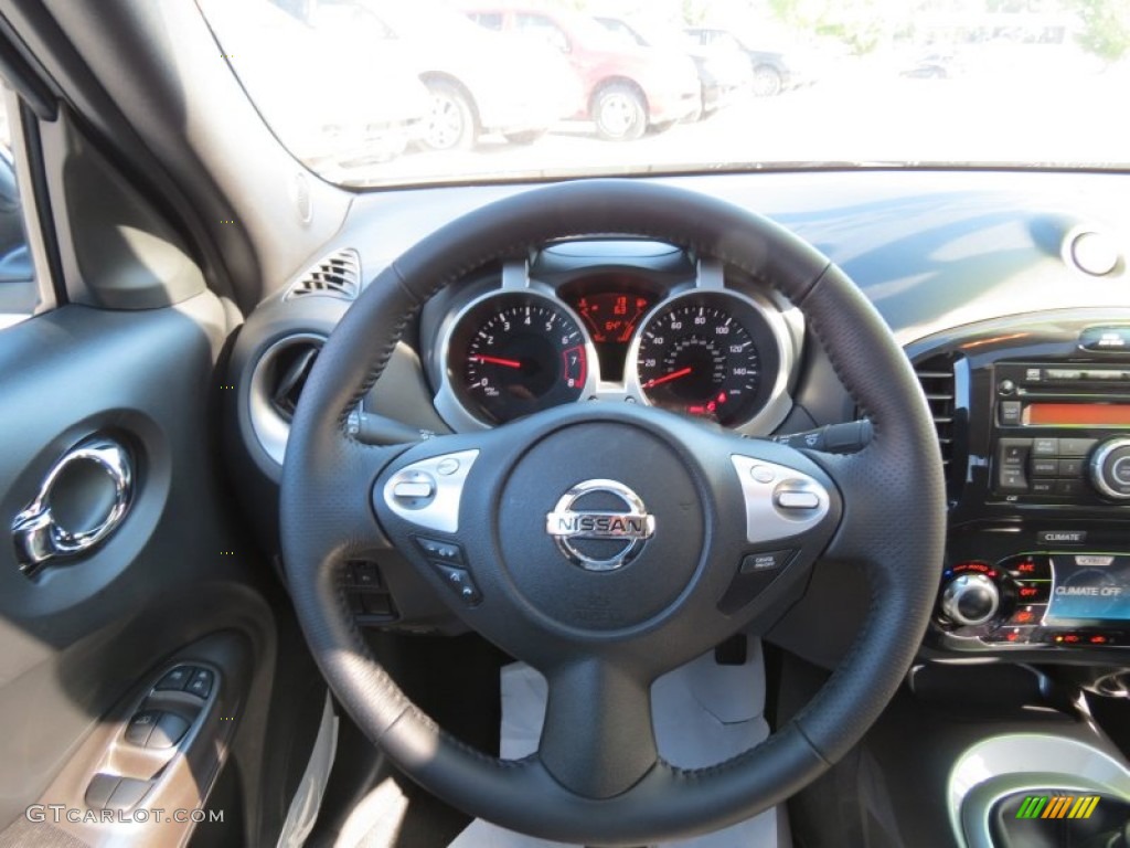 2012 Nissan Juke SV Black/Silver Trim Steering Wheel Photo #65106229