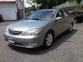 Lunar Mist Metallic - Camry XLE Photo No. 4