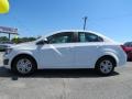 Summit White - Sonic LT Sedan Photo No. 4