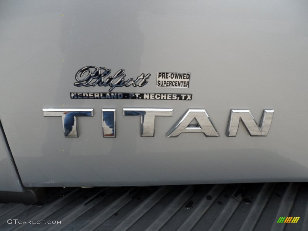 2007 Titan SE Crew Cab 4x4 - Radiant Silver / Graphite Black/Titanium photo #22