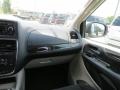 Stone White - Grand Caravan Crew Photo No. 15