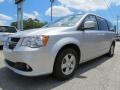 Bright Silver Metallic - Grand Caravan Crew Photo No. 3