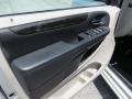 Bright Silver Metallic - Grand Caravan Crew Photo No. 11