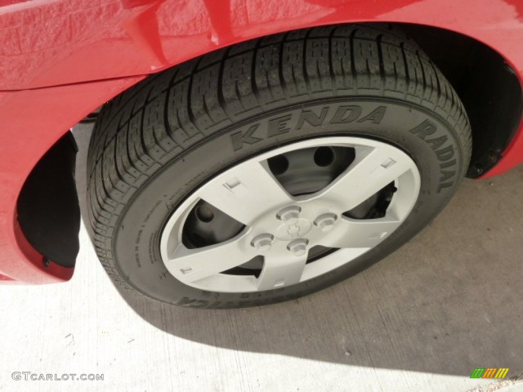 2010 Aveo LT Sedan - Victory Red / Charcoal photo #7