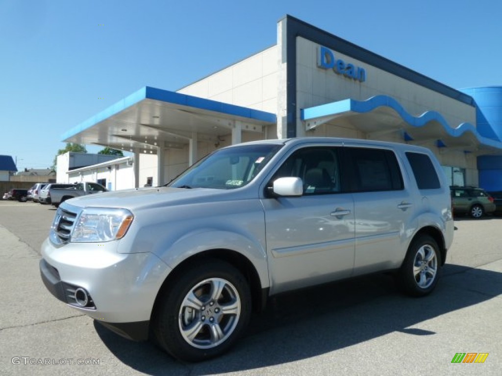 Alabaster Silver Metallic Honda Pilot