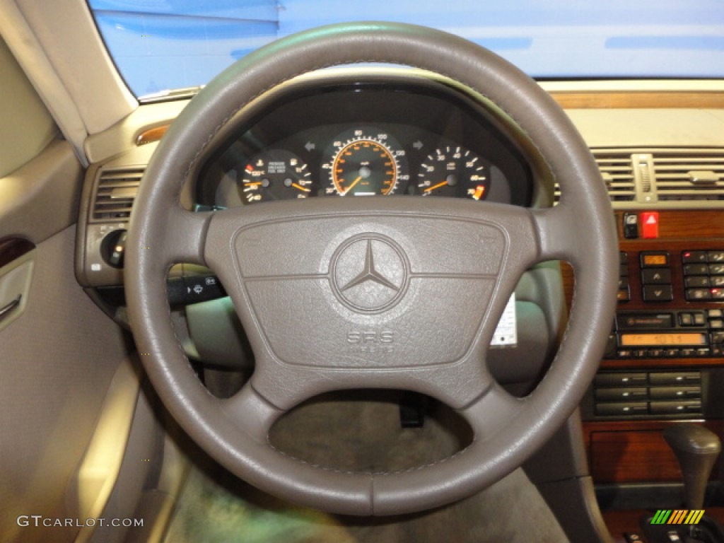 1994 C 280 Sedan - Imperial Red / Parchment photo #12