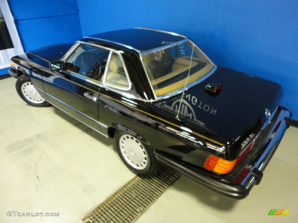 Black 1986 Mercedes-Benz SL Class 560 SL Roadster Exterior Photo #65128378