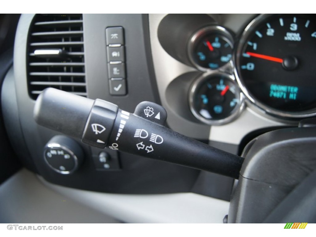 2008 Chevrolet Silverado 1500 LT Extended Cab 4x4 Controls Photo #65130523