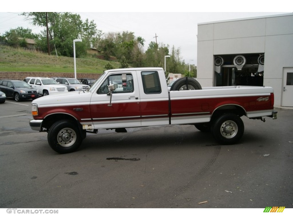 1997 F250 XLT Extended Cab 4x4 - Oxford White / Medium Graphite photo #3