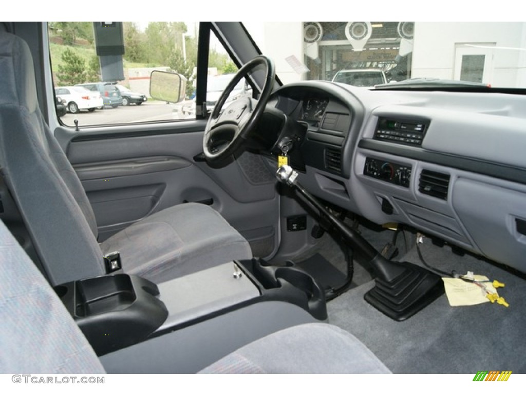1997 F250 XLT Extended Cab 4x4 - Oxford White / Medium Graphite photo #12