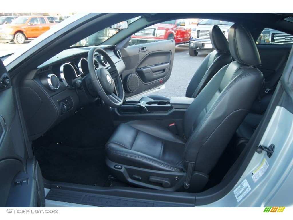 2005 Mustang V6 Premium Coupe - Satin Silver Metallic / Dark Charcoal photo #8