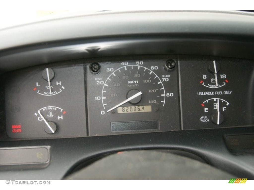 1997 F250 XLT Extended Cab 4x4 - Oxford White / Medium Graphite photo #23