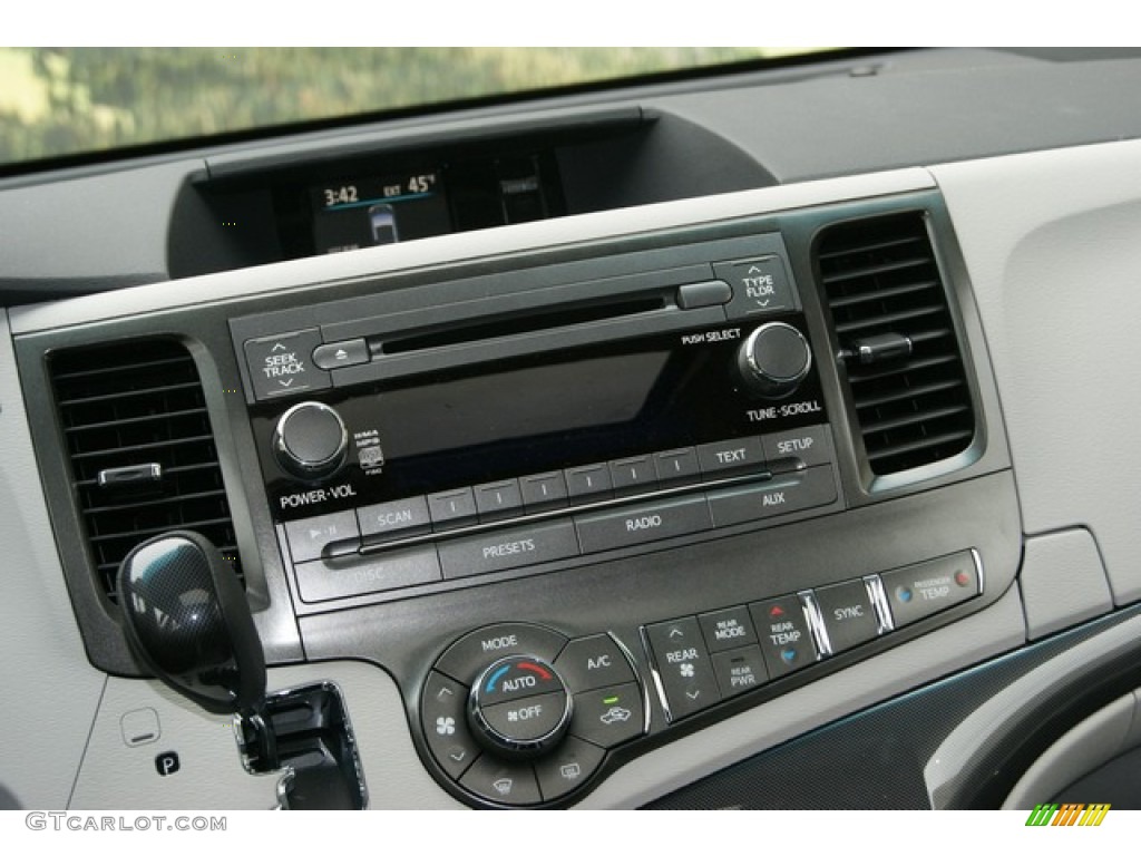 2012 Sienna SE - Silver Sky Metallic / Dark Charcoal photo #13