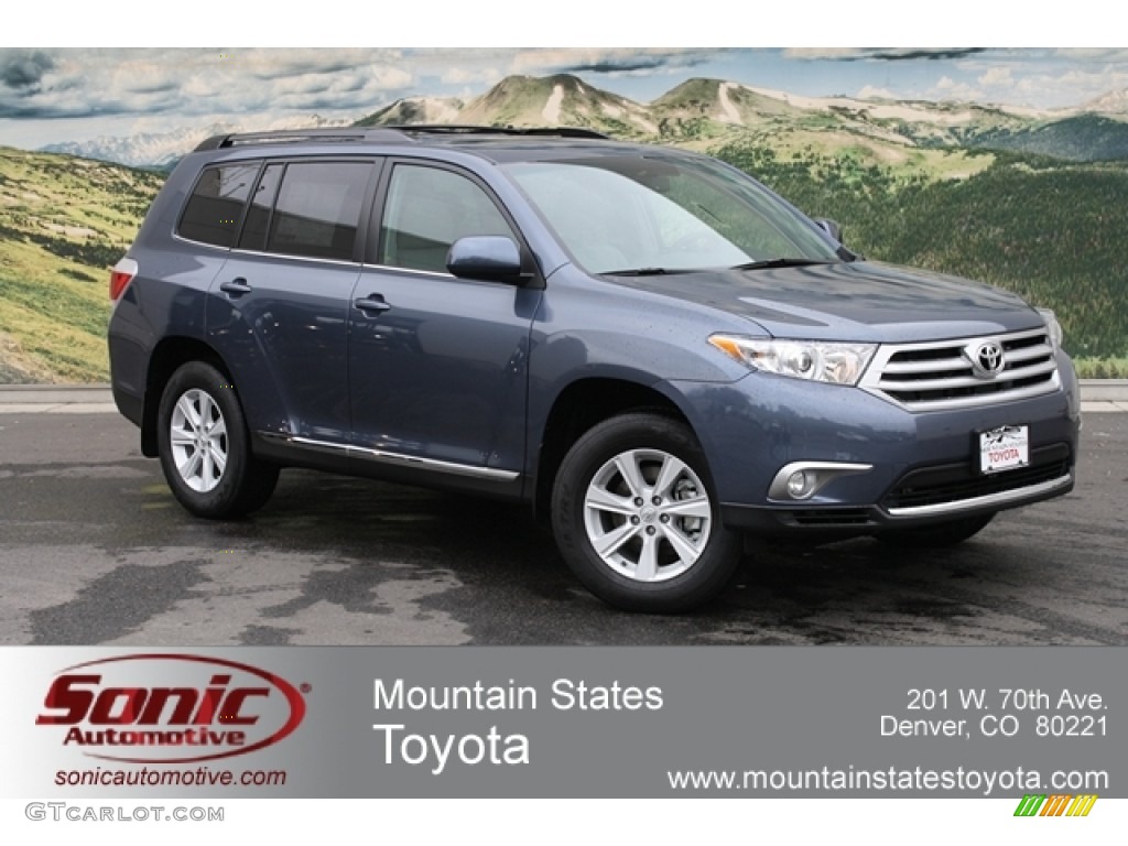 Shoreline Blue Pearl Toyota Highlander