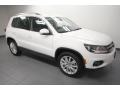 Candy White - Tiguan SE Photo No. 8