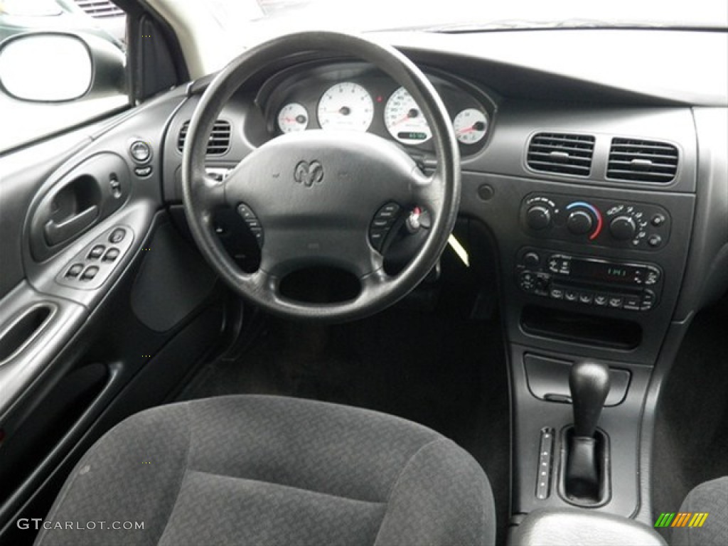 2003 Intrepid SE - Stone White / Dark Slate Gray photo #20