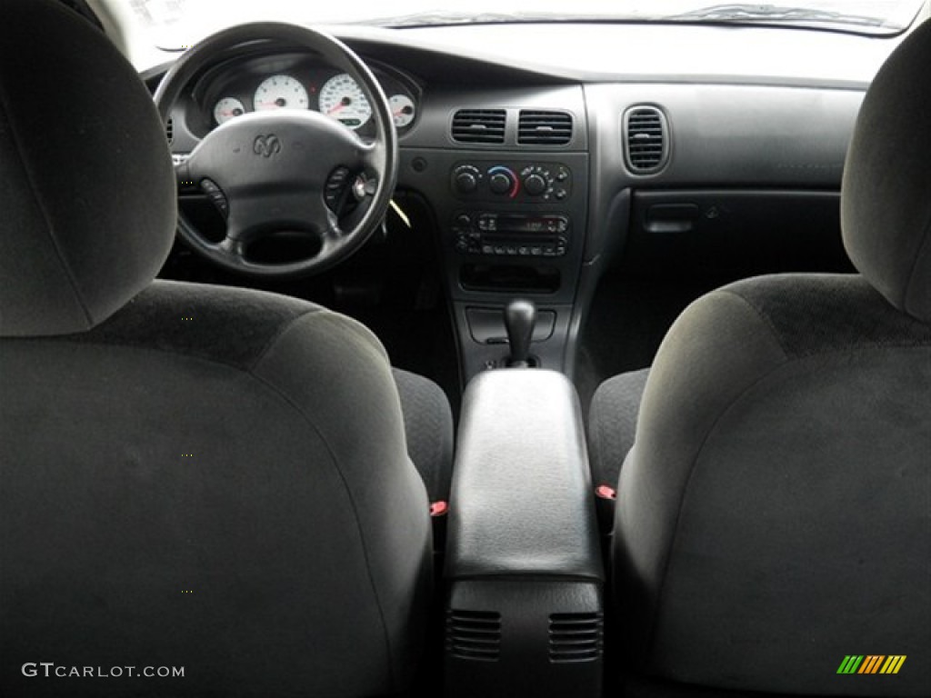 2003 Intrepid SE - Stone White / Dark Slate Gray photo #25
