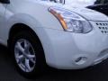 2009 Phantom White Nissan Rogue SL  photo #2