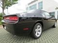 Pitch Black - Challenger SXT Photo No. 3