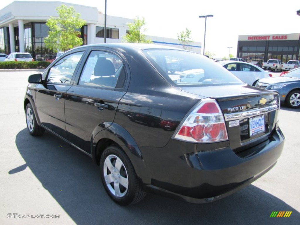 2010 Aveo LT Sedan - Black Granite / Charcoal photo #5