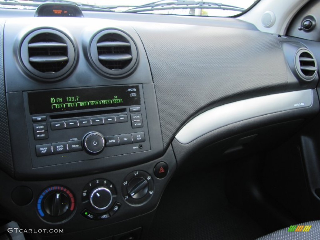 2010 Aveo LT Sedan - Black Granite / Charcoal photo #12