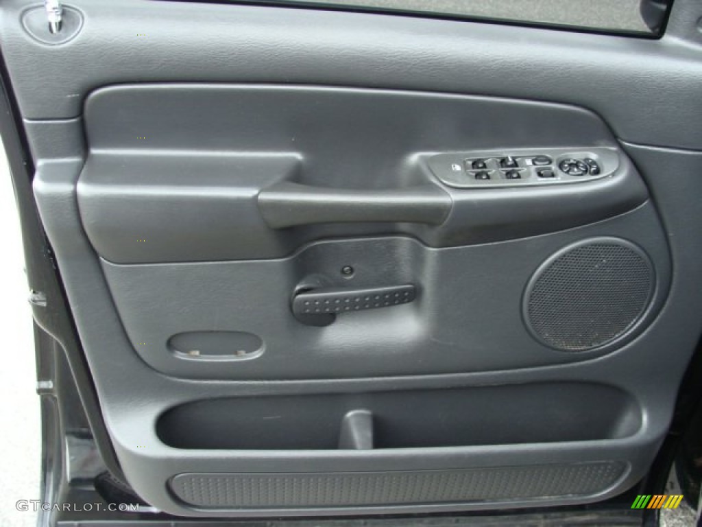 2004 Ram 1500 SLT Quad Cab 4x4 - Black / Dark Slate Gray photo #9