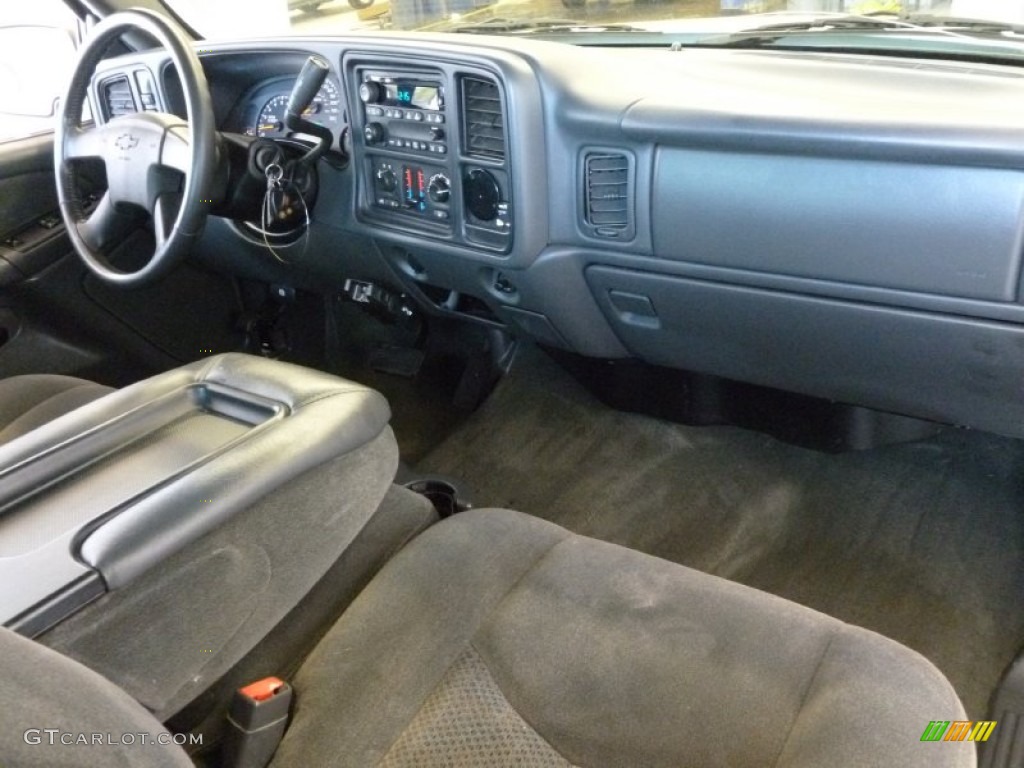 2003 Silverado 2500HD LS Extended Cab 4x4 - Summit White / Dark Charcoal photo #17