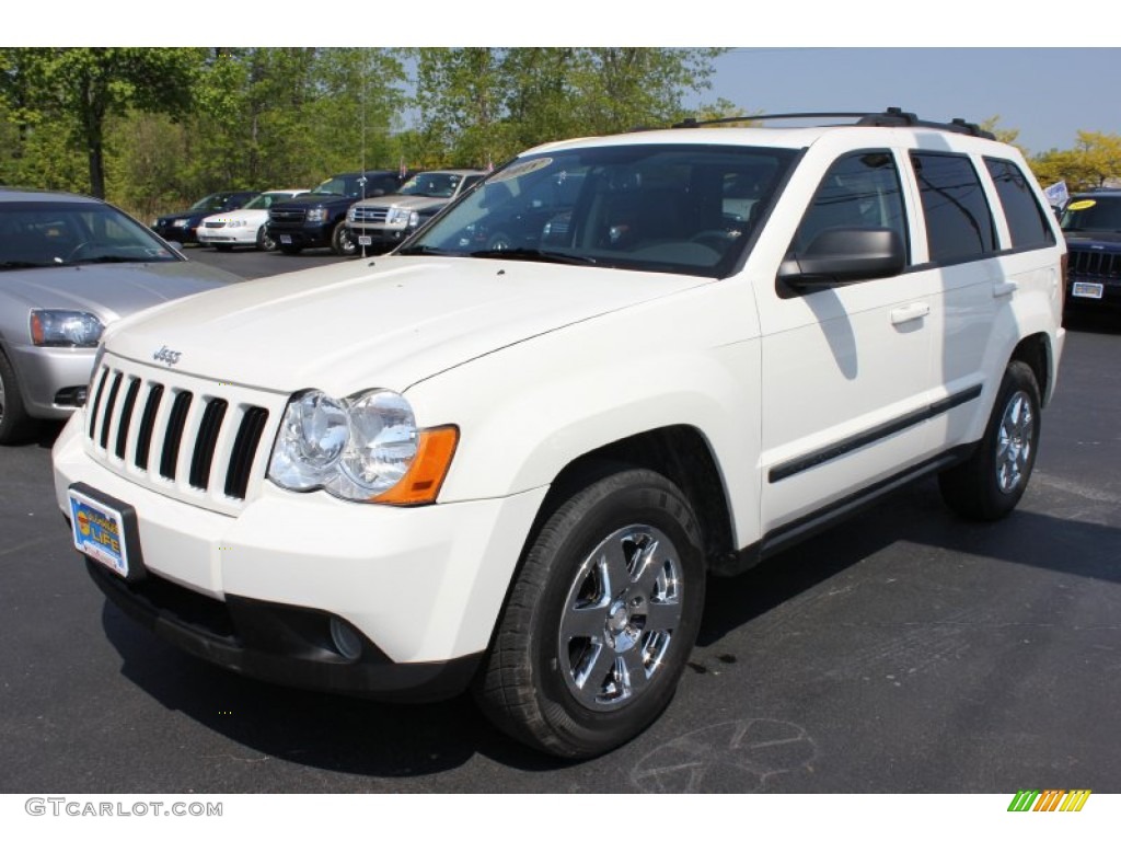 2008 Grand Cherokee Laredo 4x4 - Stone White / Dark Slate Gray photo #1