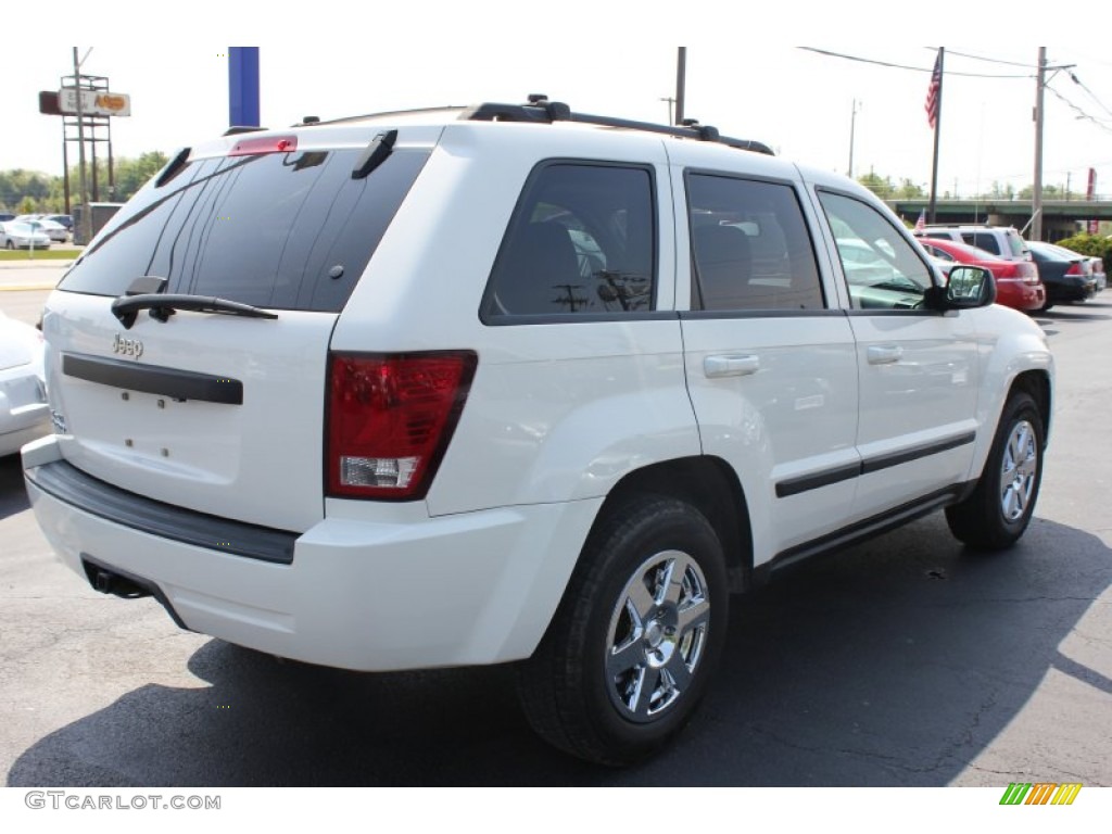 2008 Grand Cherokee Laredo 4x4 - Stone White / Dark Slate Gray photo #2