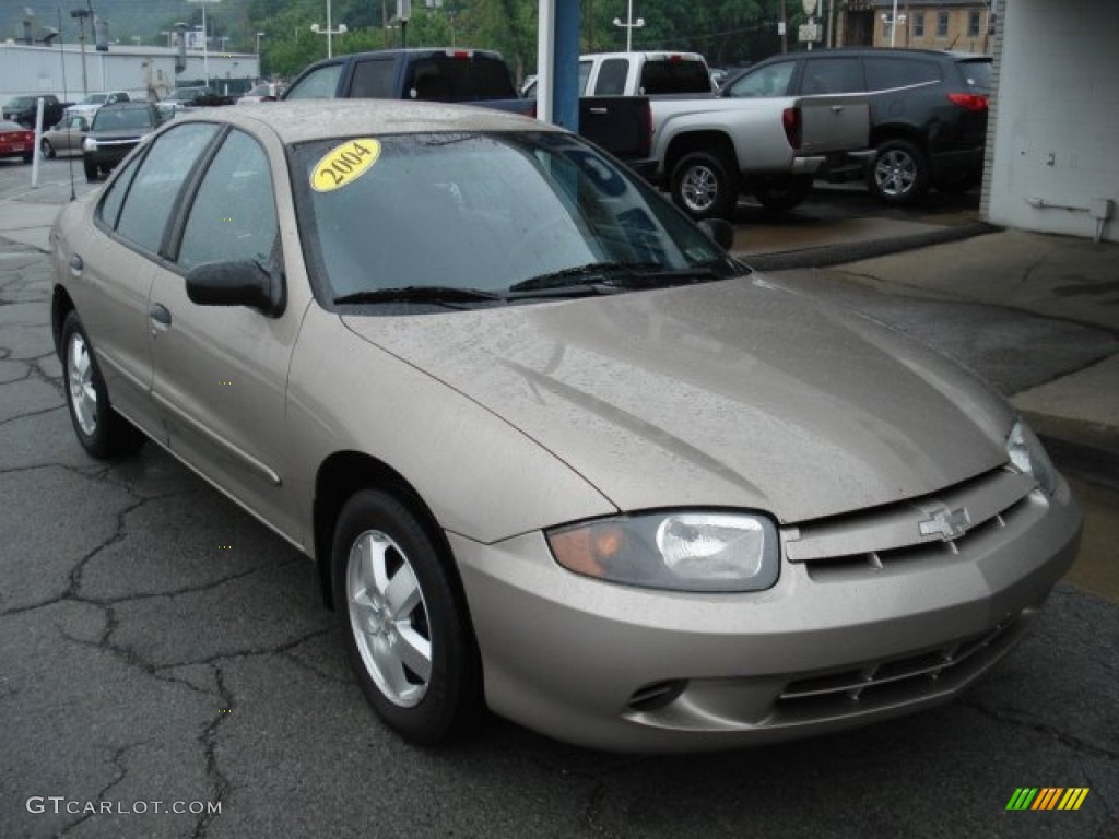 2004 Cavalier LS Sedan - Sandrift Metallic / Neutral photo #2