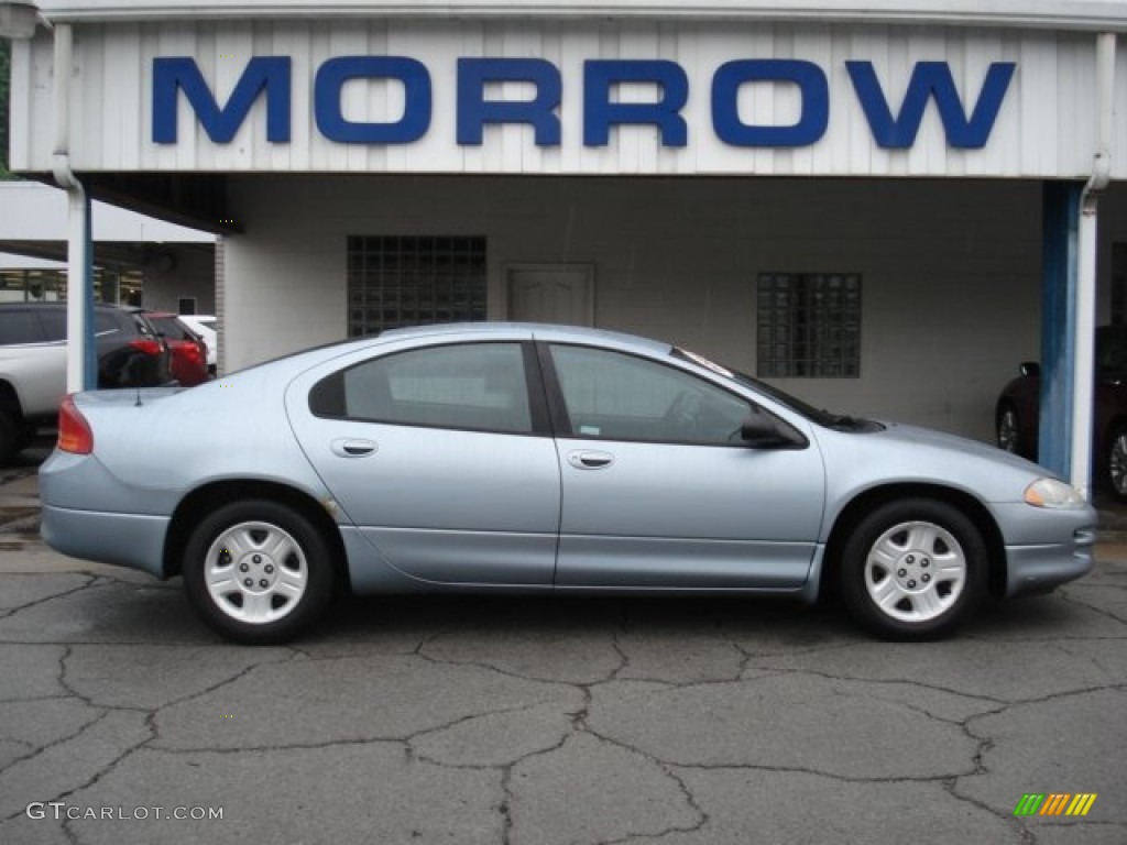 2004 Intrepid SE - Butane Blue Pearl / Dark Slate Gray photo #1