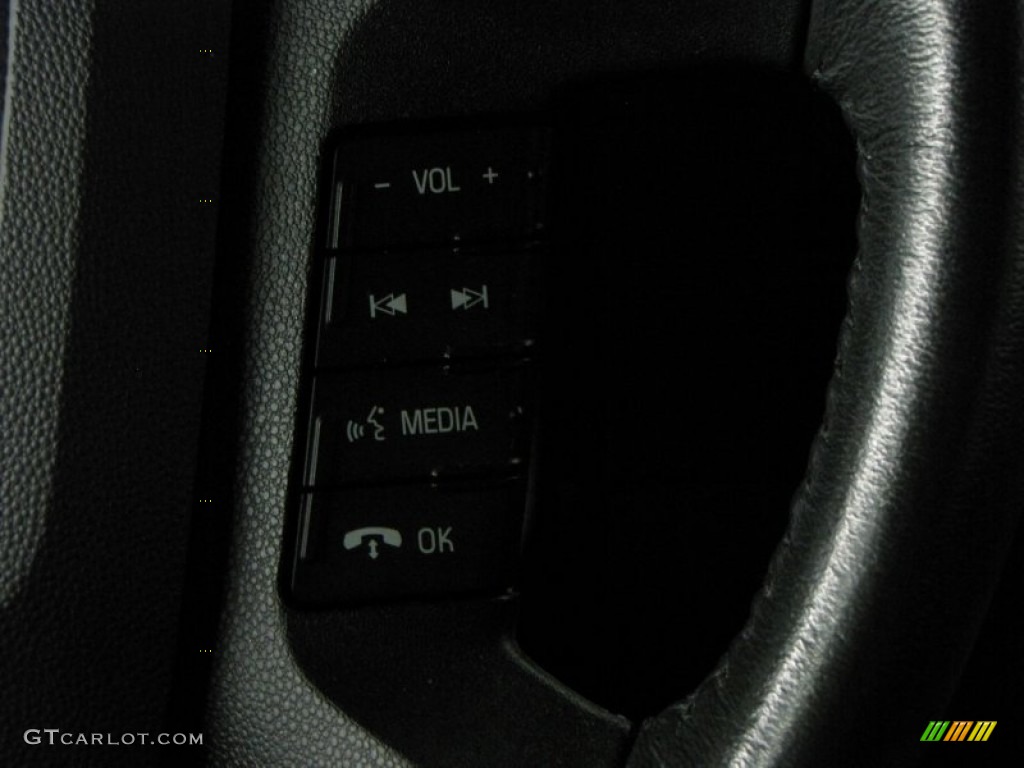 2010 Escape XLT V6 - Gold Leaf Metallic / Charcoal Black photo #22