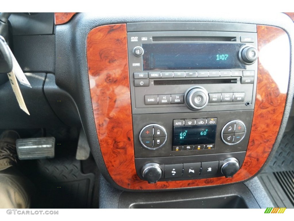 2011 Chevrolet Silverado 1500 LTZ Crew Cab 4x4 Controls Photo #65150514