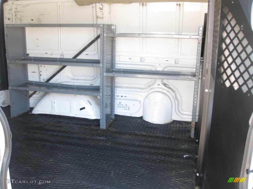 2004 Astro Cargo Van - Summit White / Medium Gray photo #7