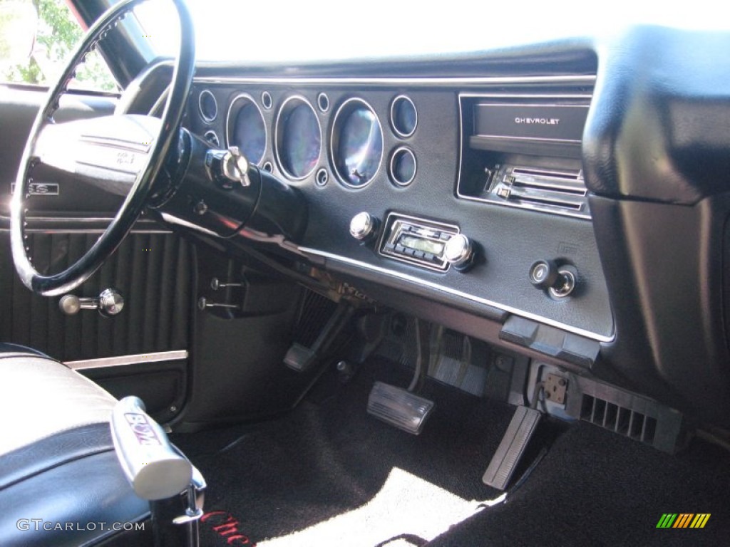 1972 Chevrolet Chevelle SS Clone Black Dashboard Photo #65156286