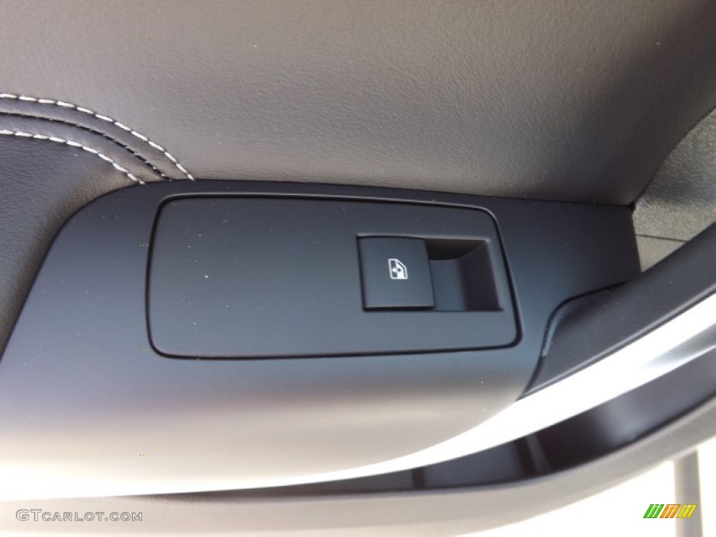 2012 Buick Regal Turbo Controls Photo #65162655